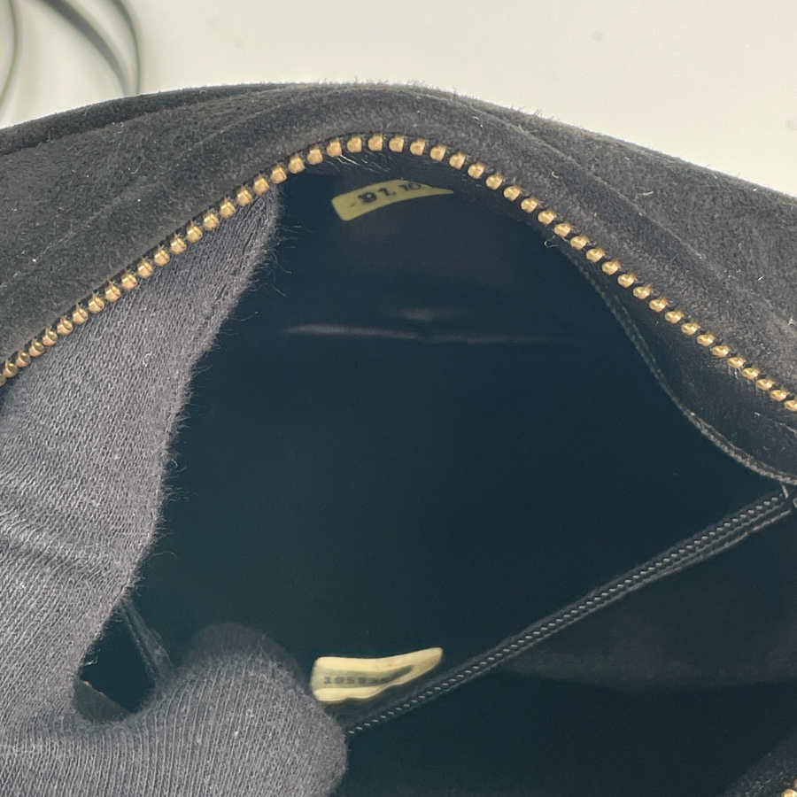 CHANEL ショルダーバッグ 黒 スエード