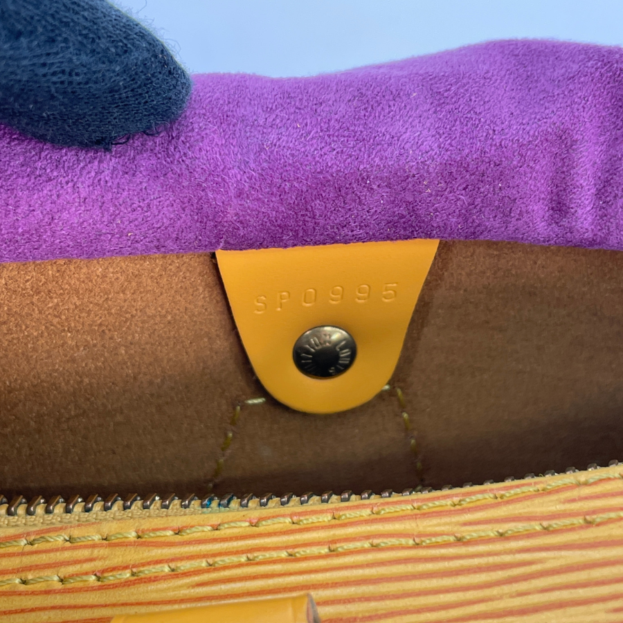 LOUIS VUITTON スピーディ