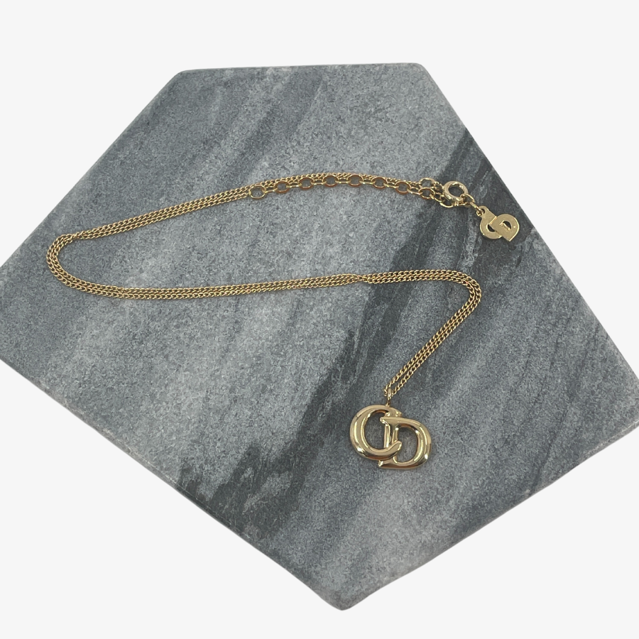 Dior initial necklace online