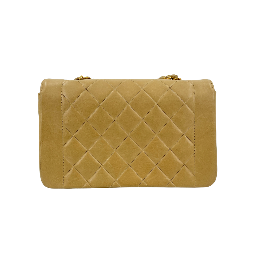 CHANEL マトラッセ ショルダーバッグ ラムスキン ベージュ