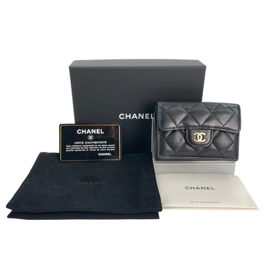 CHANEL マトラッセ コンパクトウォレット