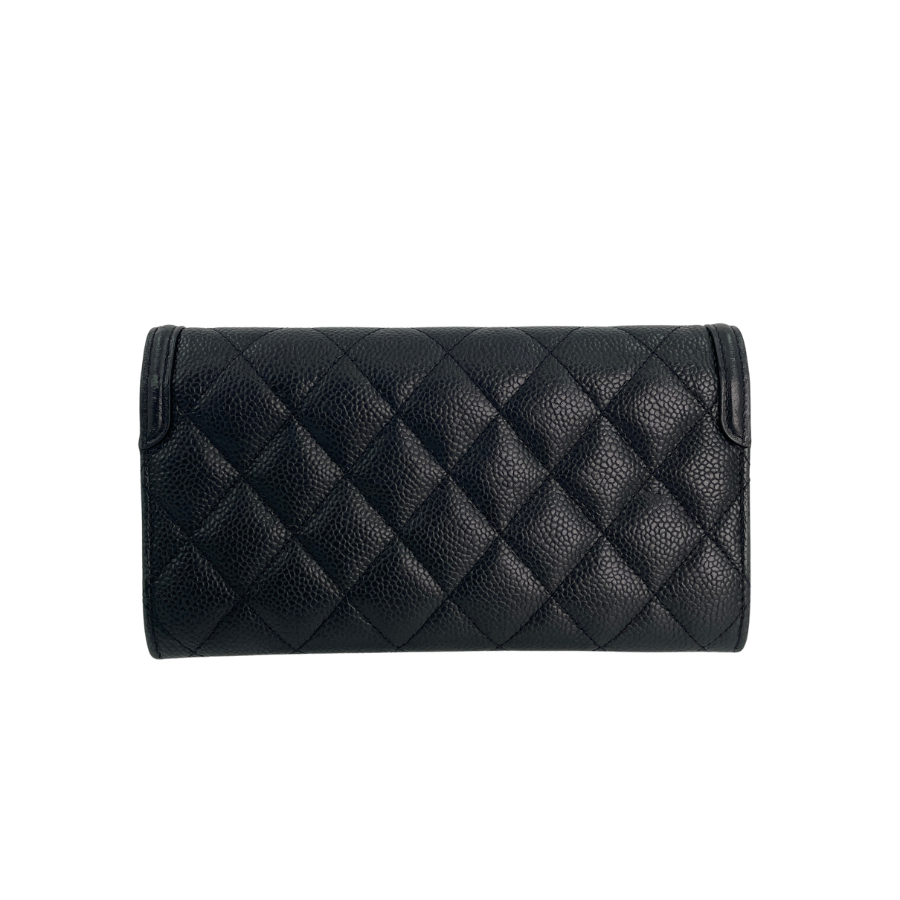 CHANEL キャビアスキン フィリグリー