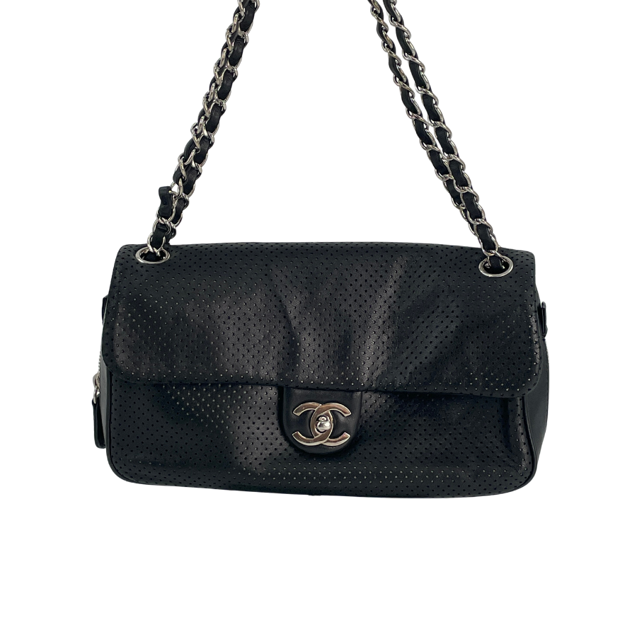 CHANEL チェーンショルダー バッグ パンチング