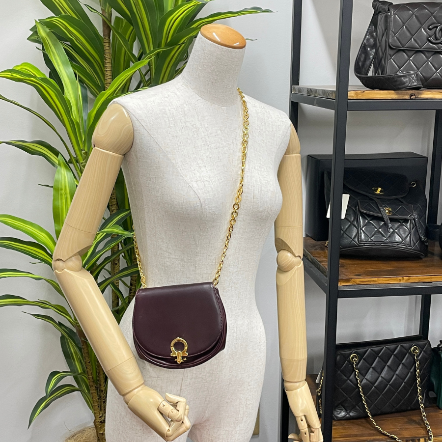 Ferragamo ガンチーニ ショルダーバッグ レザー