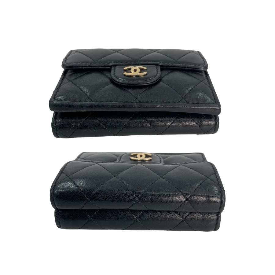 CHANEL マトラッセ コンパクトウォレット