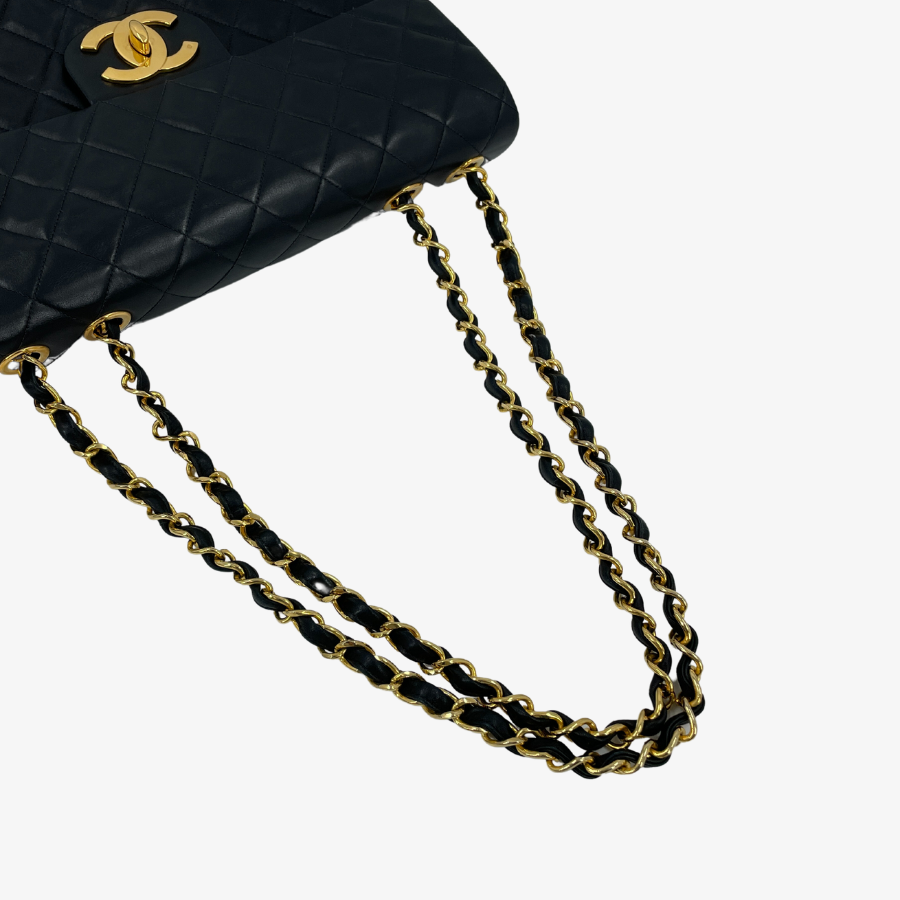 CHANEL デカマトラッセ ラムスキン チェーンショルダーバッグ