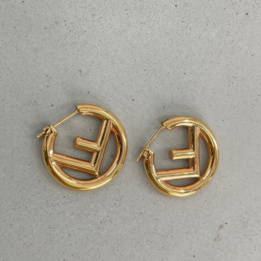 FENDI エフイズ ピアス ゴールド