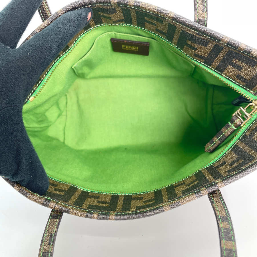 FENDI ズッカ ハンドバッグ