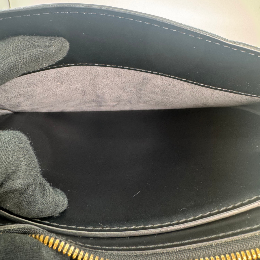 LOUIS VUITTON エピ ブラック