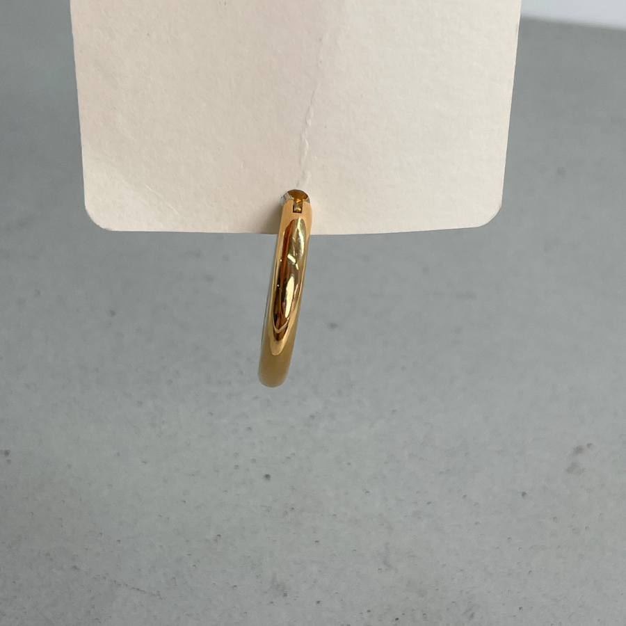 FENDI エフイズ ピアス ゴールド