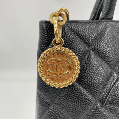 CHANEL キャビア 復刻トート 黒ゴールド