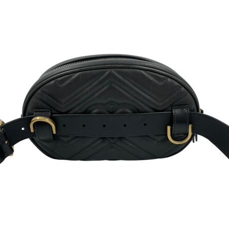 GUCCI ボディーバッグ