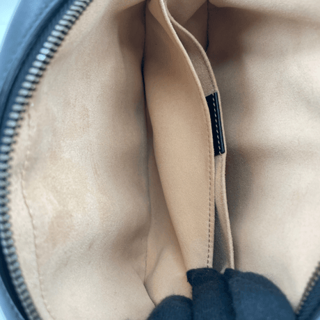 GUCCI ボディーバッグ