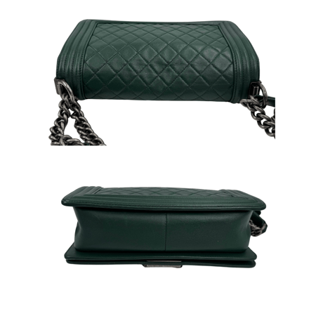 CHANEL チェーンクラッチ