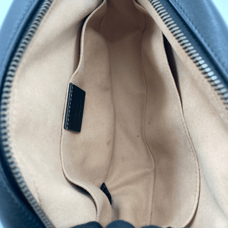 GUCCI ボディーバッグ