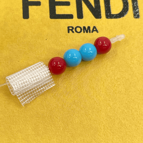 FENDI イヤホンケース チェーンショルダー