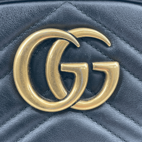 GUCCI ボディーバッグ