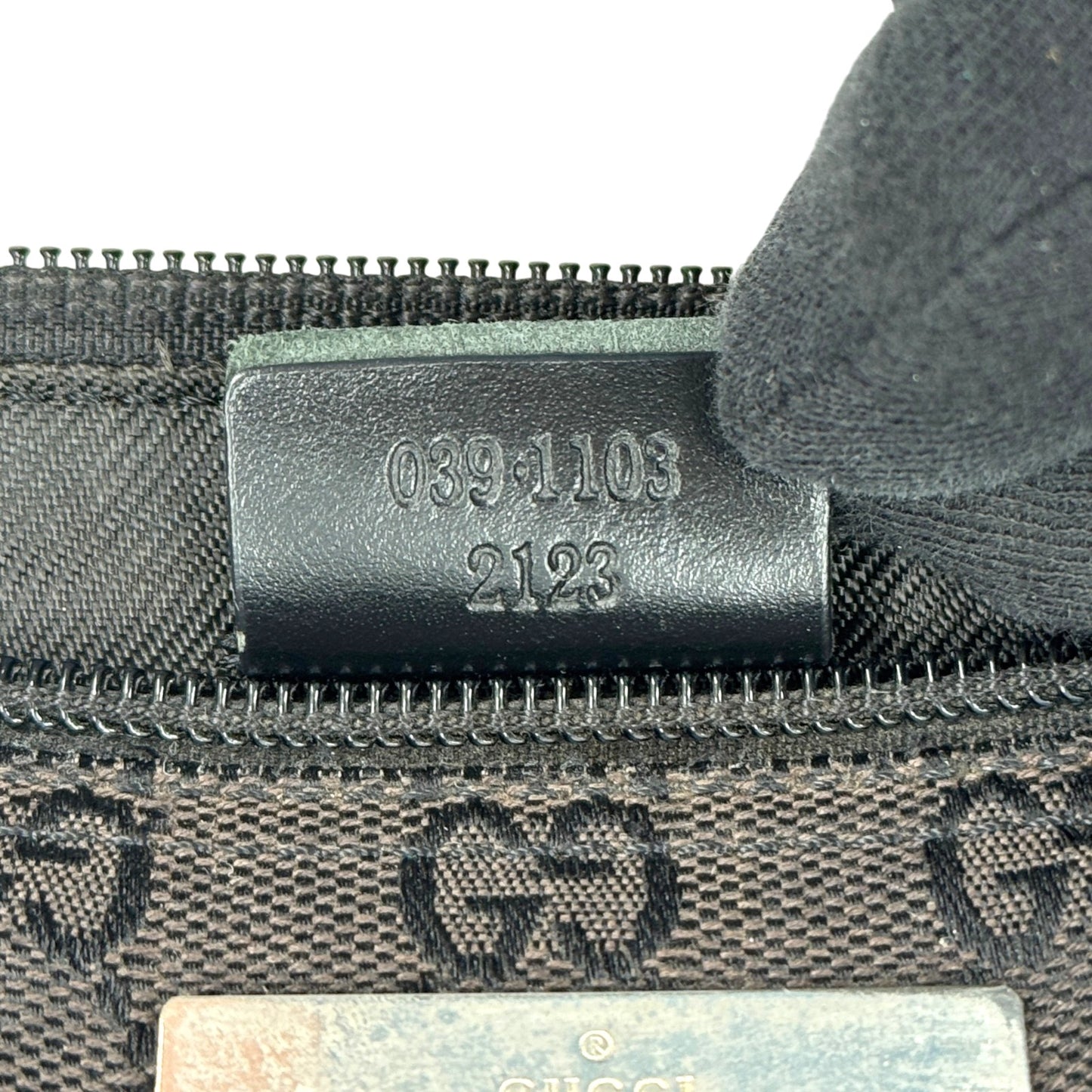 GUCCI ブラック GGキャンバス ハンドバッグ