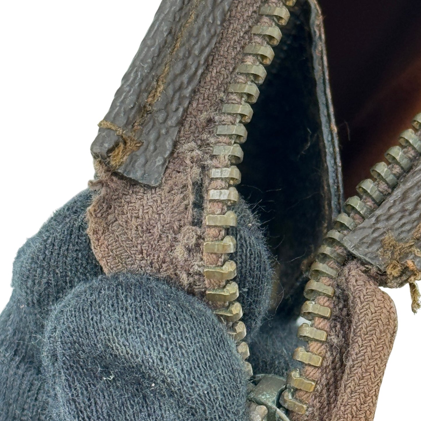 LOUIS VUITTON モノグラム ポッシュ トワレット25 M47542 クラッチバッグ