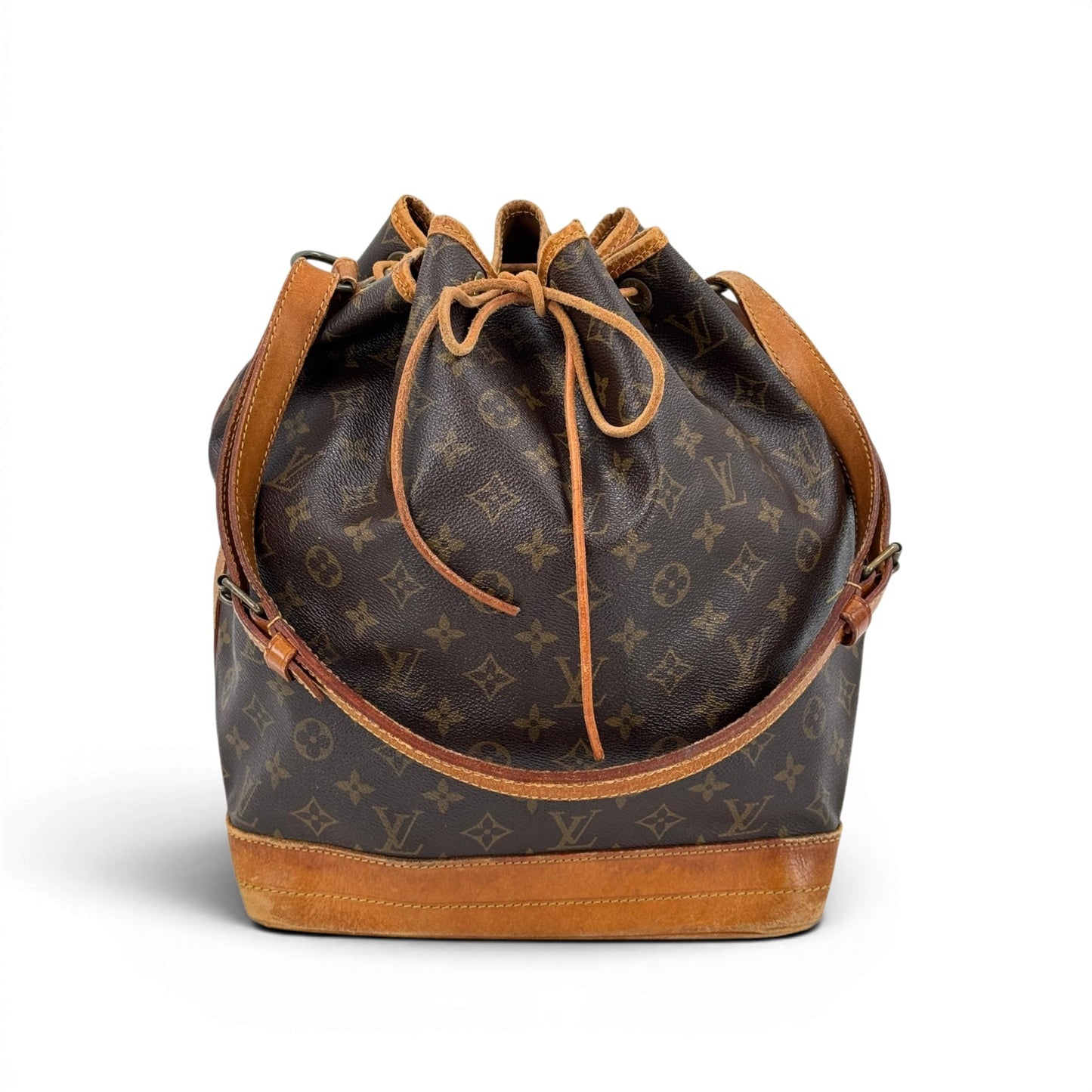 LOUIS VUITTON モノグラム ノエ バケットバッグ 巾着 M42224