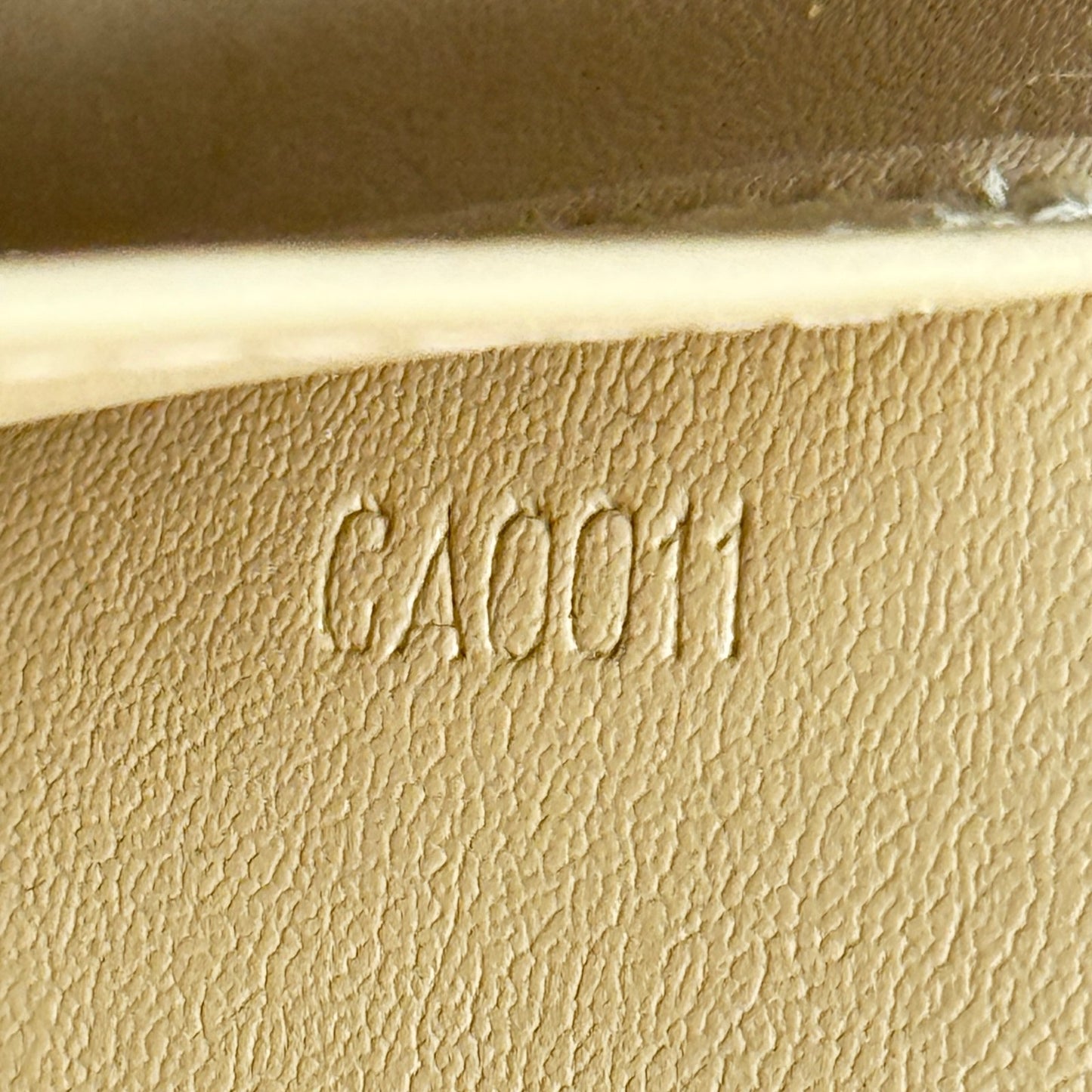LOUIS VUITTON トンプソンストリート モノグラムヴェルニ イエロー ショルダーバッグ M91071