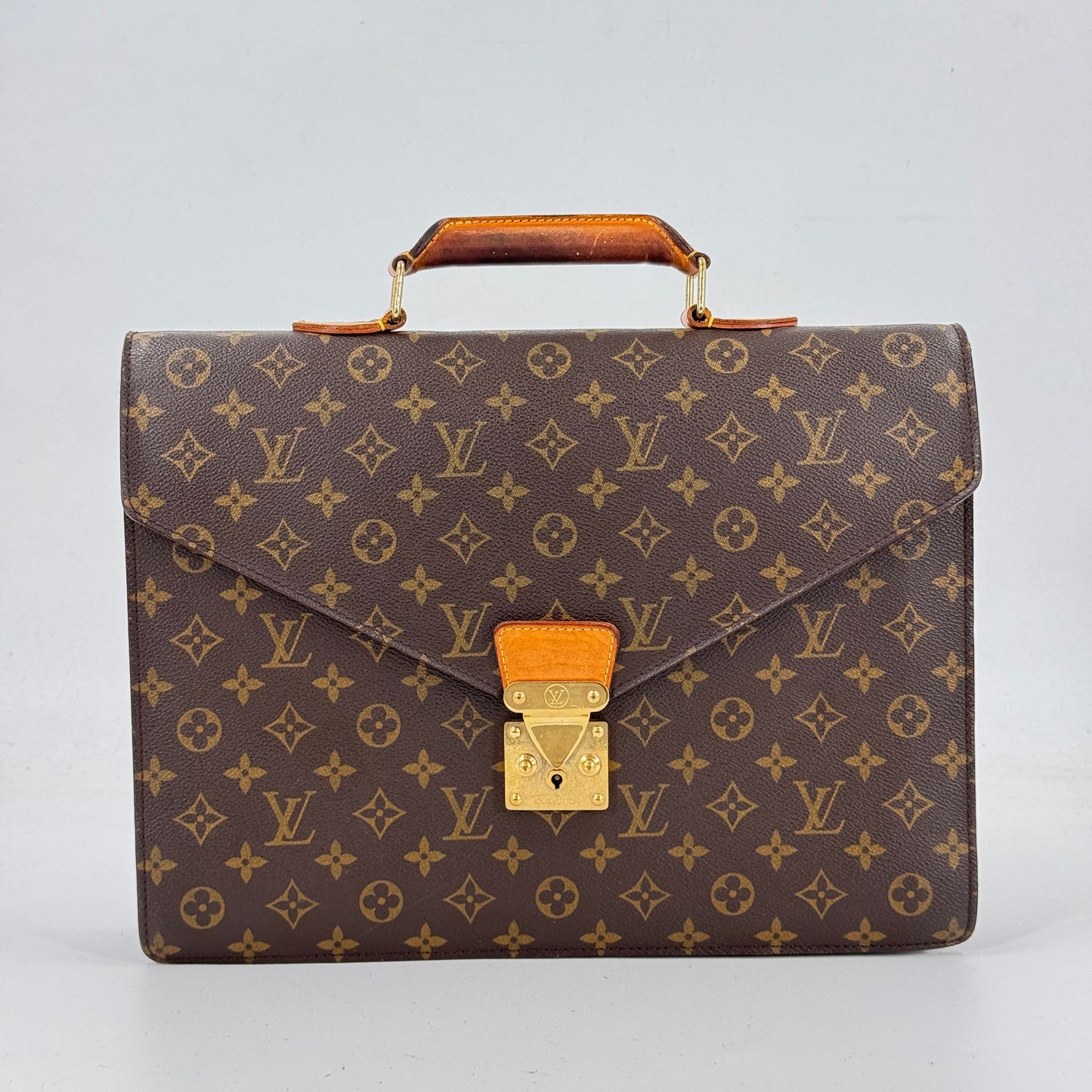 LOUIS VUITTON セルヴィエット・コンセイエ モノグラムキャンバス ハンドバッグ M53331