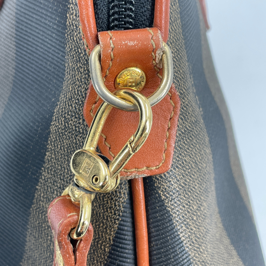 FENDI  ぺカン  ２WAYバッグ