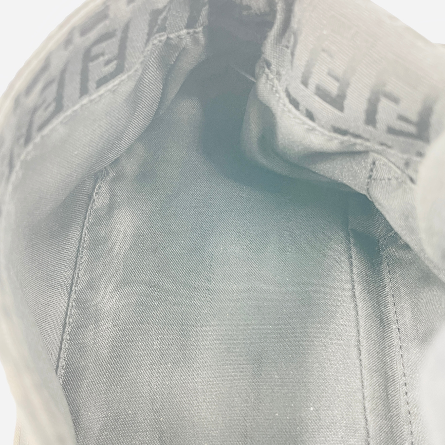 FENDI マンマバケット ワンショルダーバッグ