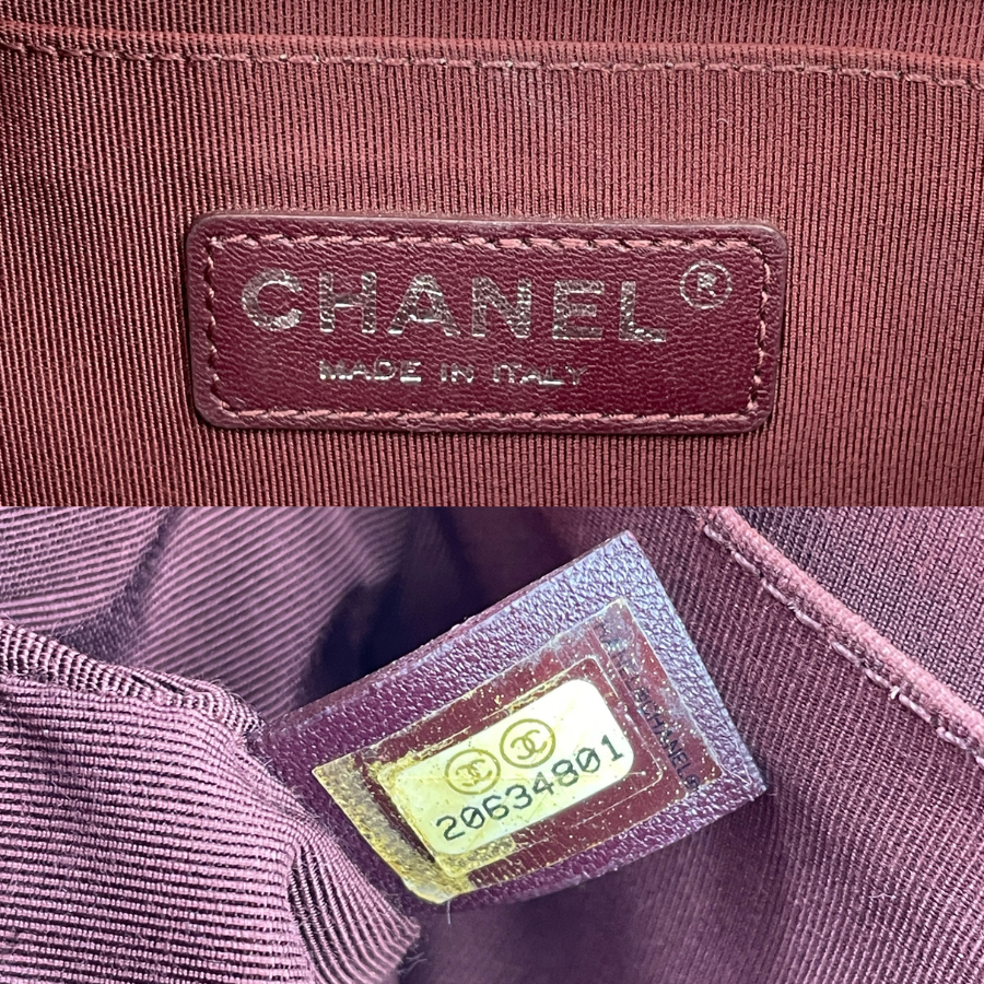 CHANEL　ボーイシャネル　Vステッチ