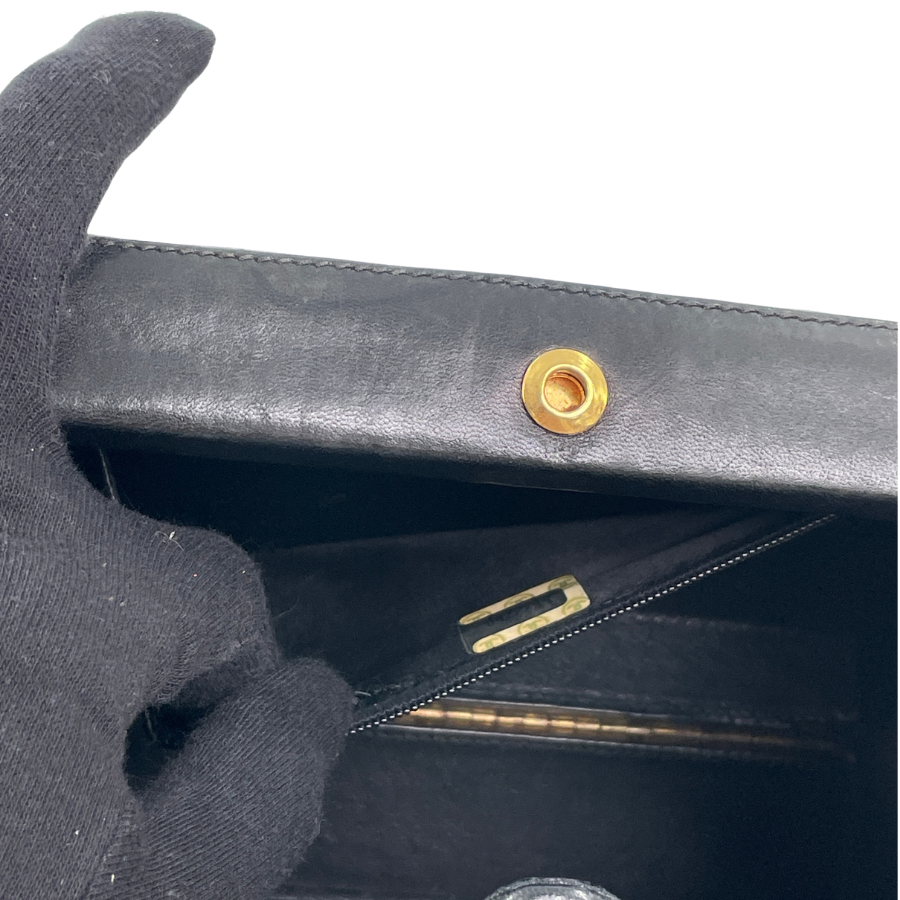 CHANEL　マトラッセ　ハンドバッグ　ラムスキン