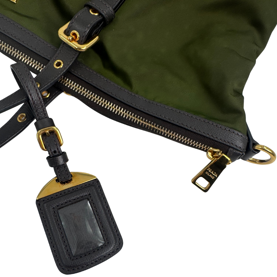 PRADA 2WAYバッグ  ナイロン  グリーン