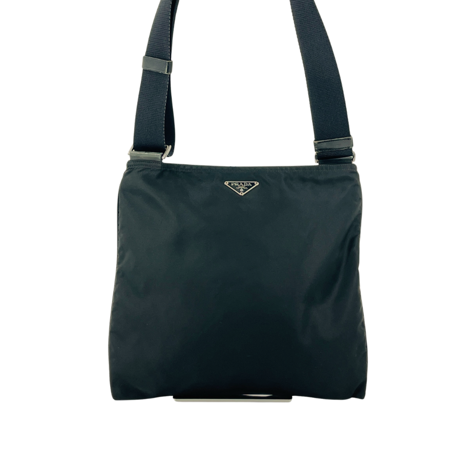 PRADAショルダー　ナイロン×レザー　黒　付け根スレ