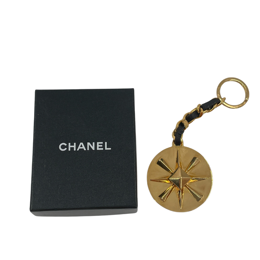 CHANEL Coco Mark Vintage Chain Kee Holder