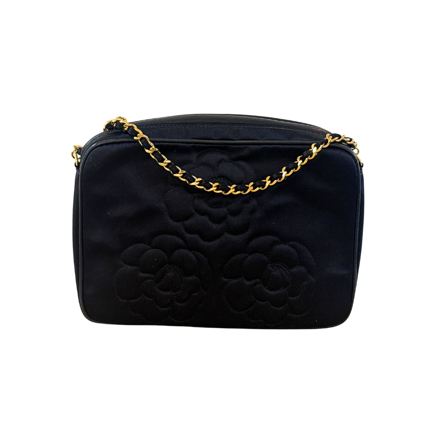 CHANEL　サテンチェーンショルダー　カメリア