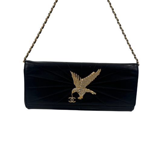 CHANEL　イーグル　チェーンクラッチバッグ