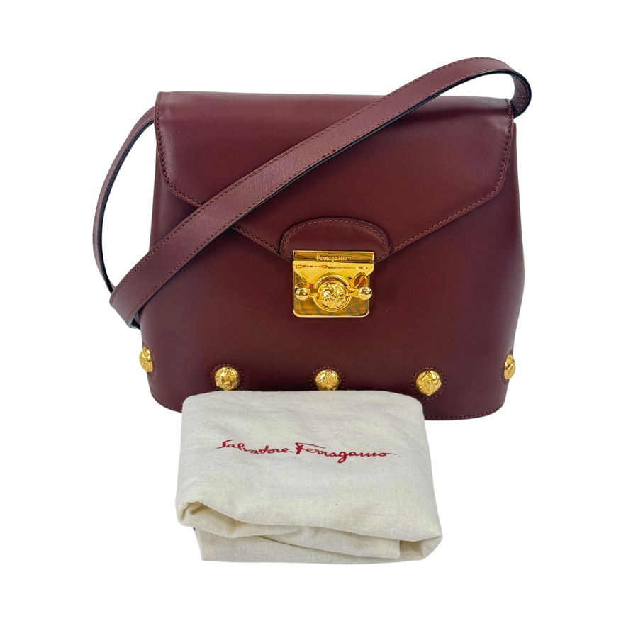 Ferragamo　ショルダーバッグ　レザー　ブラウン