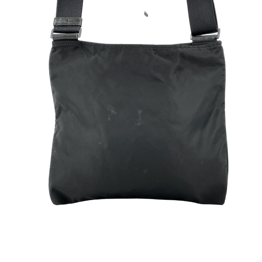 PRADAショルダー　ナイロン×レザー　黒　付け根スレ