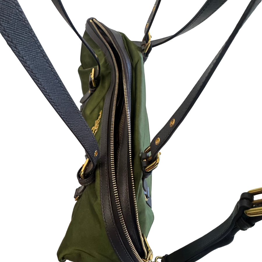 PRADA 2WAYバッグ  ナイロン  グリーン