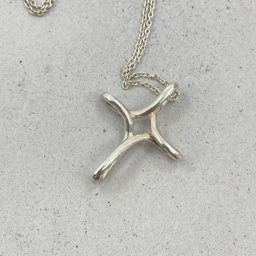 TIFFANY　ネックレス　クロス