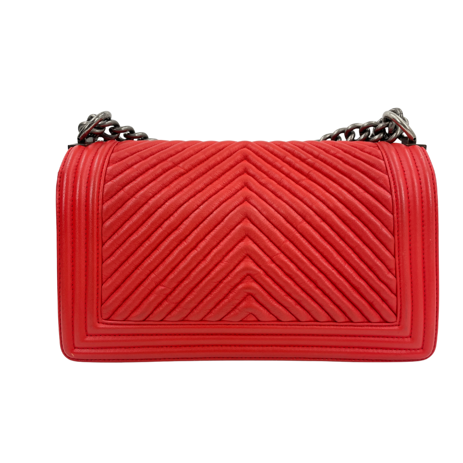 CHANEL　ボーイシャネル　Vステッチ