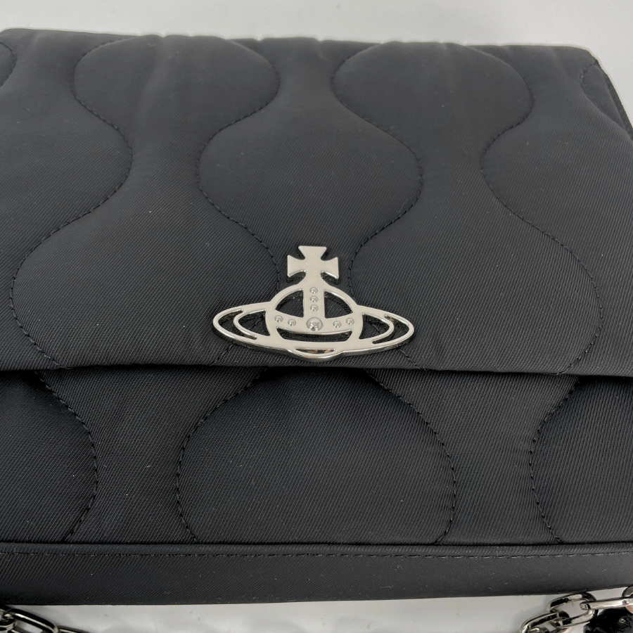 Vivienne Westwood  チェーンショルダー　オーブ
