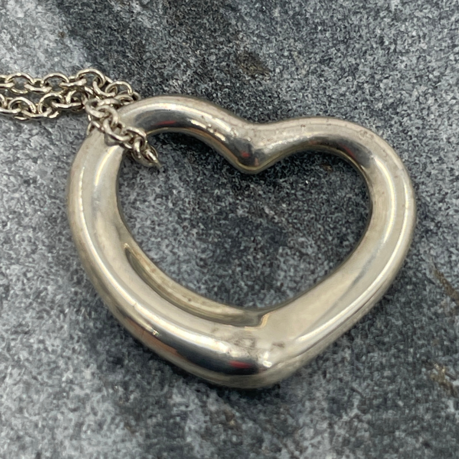 TIFFANY & Co Sterling Silver Heart Necklace
