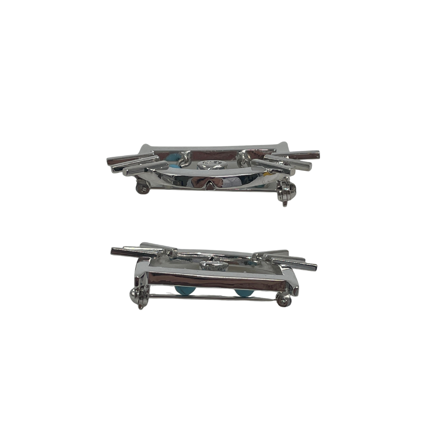 DIOR　ネコブローチ