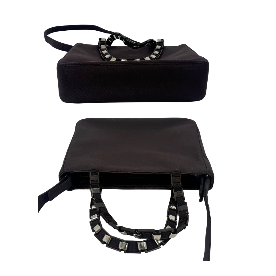 Ferragamo　２WAYチェーンショルダー　キャンバス