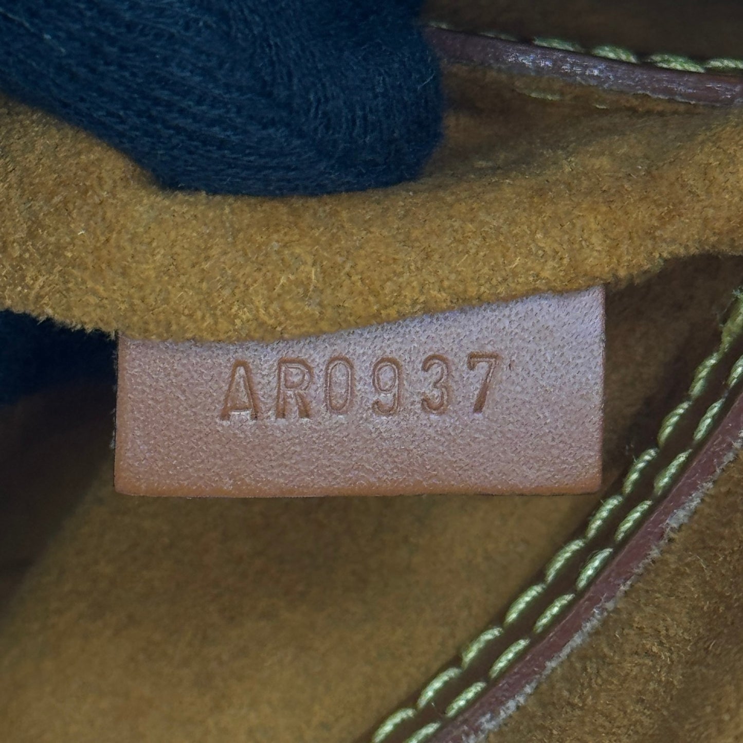 LOUIS VUITTON エピ ケニア ブラウン アルマ PM M52148 ハンドバッグ