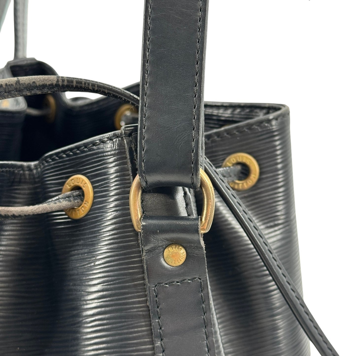 LOUIS VUITTON エピ・ノワール プチ・ノエ M59012 巾着 ショルダーバッグ