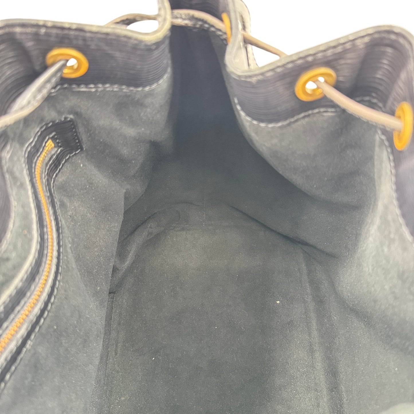 LOUIS VUITTON エピ・ノワール プチ・ノエ M59012 巾着 ショルダーバッグ