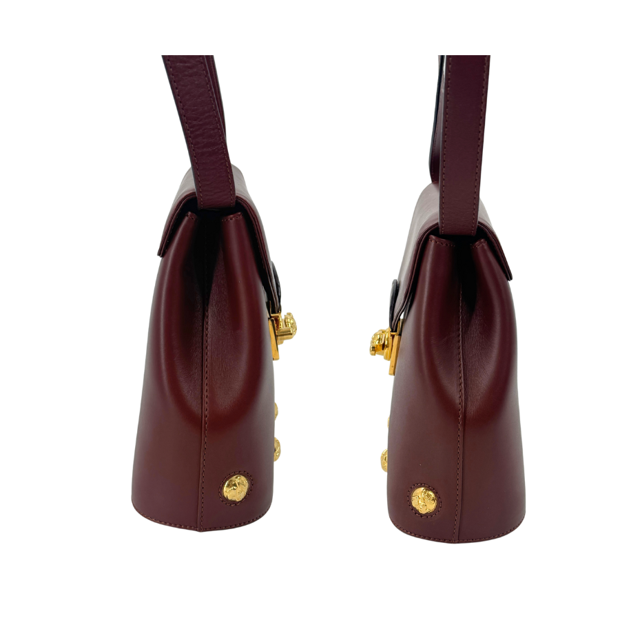 Ferragamo　ショルダーバッグ　レザー　ブラウン