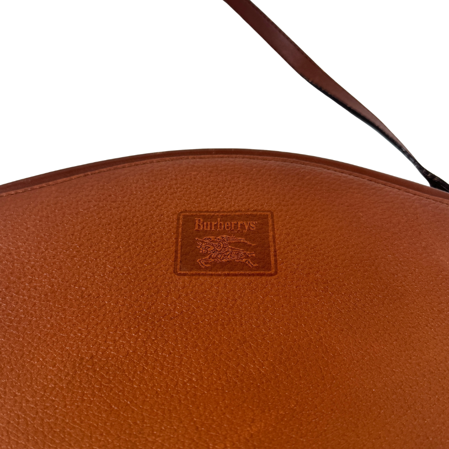 BURBERRY　ショルダーバッグ　ブラウン