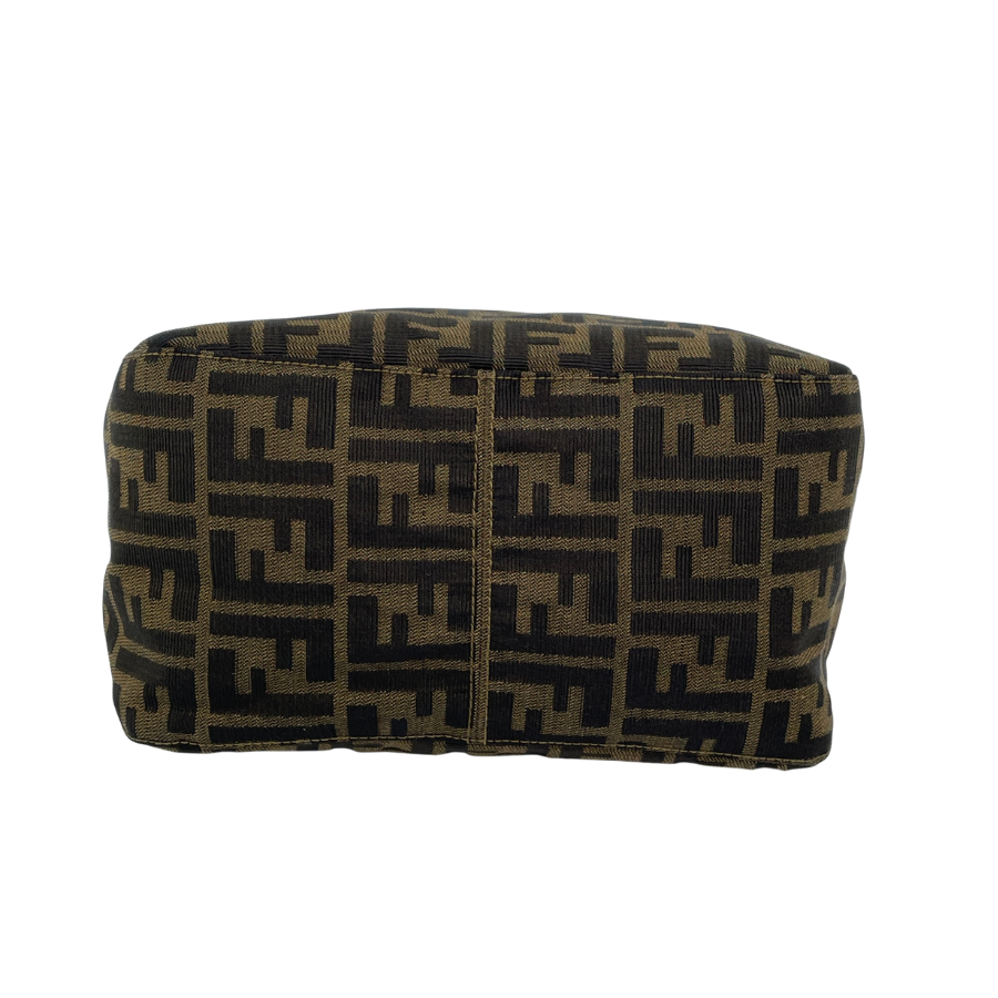 FENDI　ズッカ　ワンショルダー　ブラウン